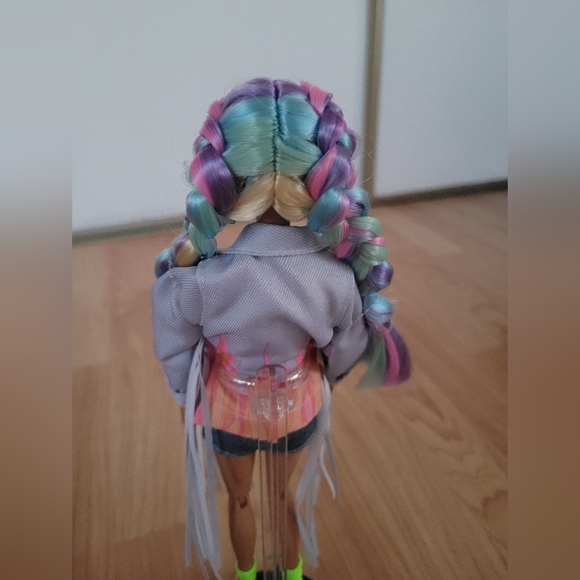 Barbie Extra #5 by Mattel - Picture 5 of 9